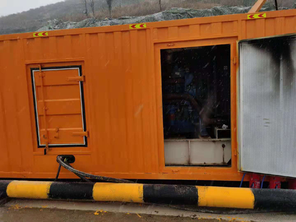 新沂发电机出租 柴油发电机组电压低报警怎么办？