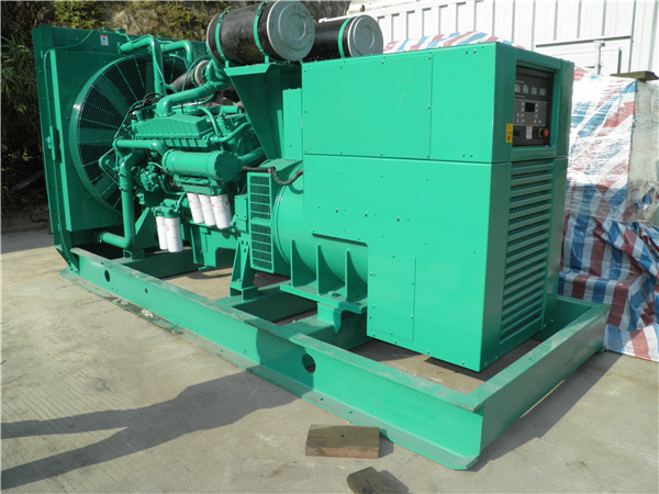 新沂发电车出租-柴油发电机组在使用的过程中应该做好哪些防护工作