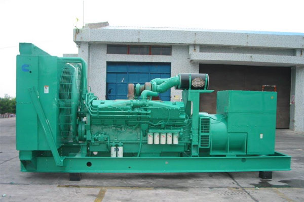 新沂工厂发电机应急发电时如何更准确地检查发电机状态？