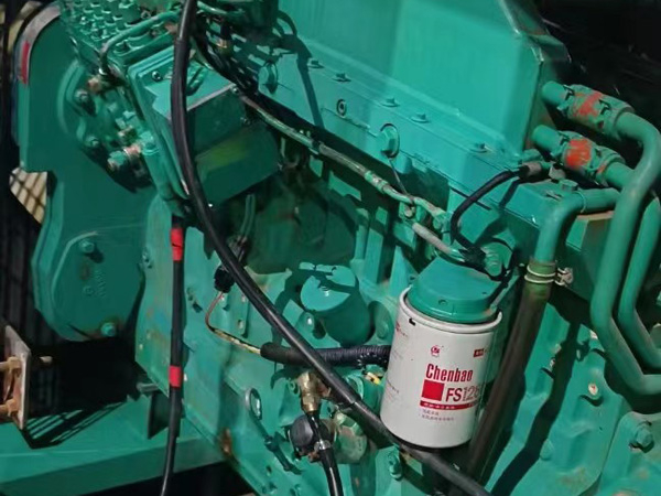 新沂如何确定新的发电机组控制系统是否与原系统兼容？