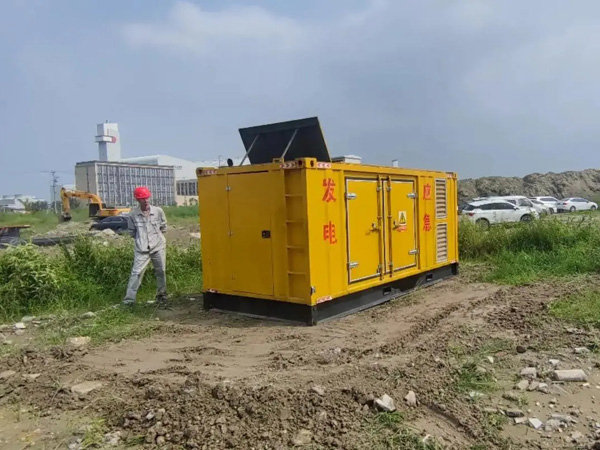 新沂200KW柴油发电机机组每小时的油耗量受哪些因素影响？